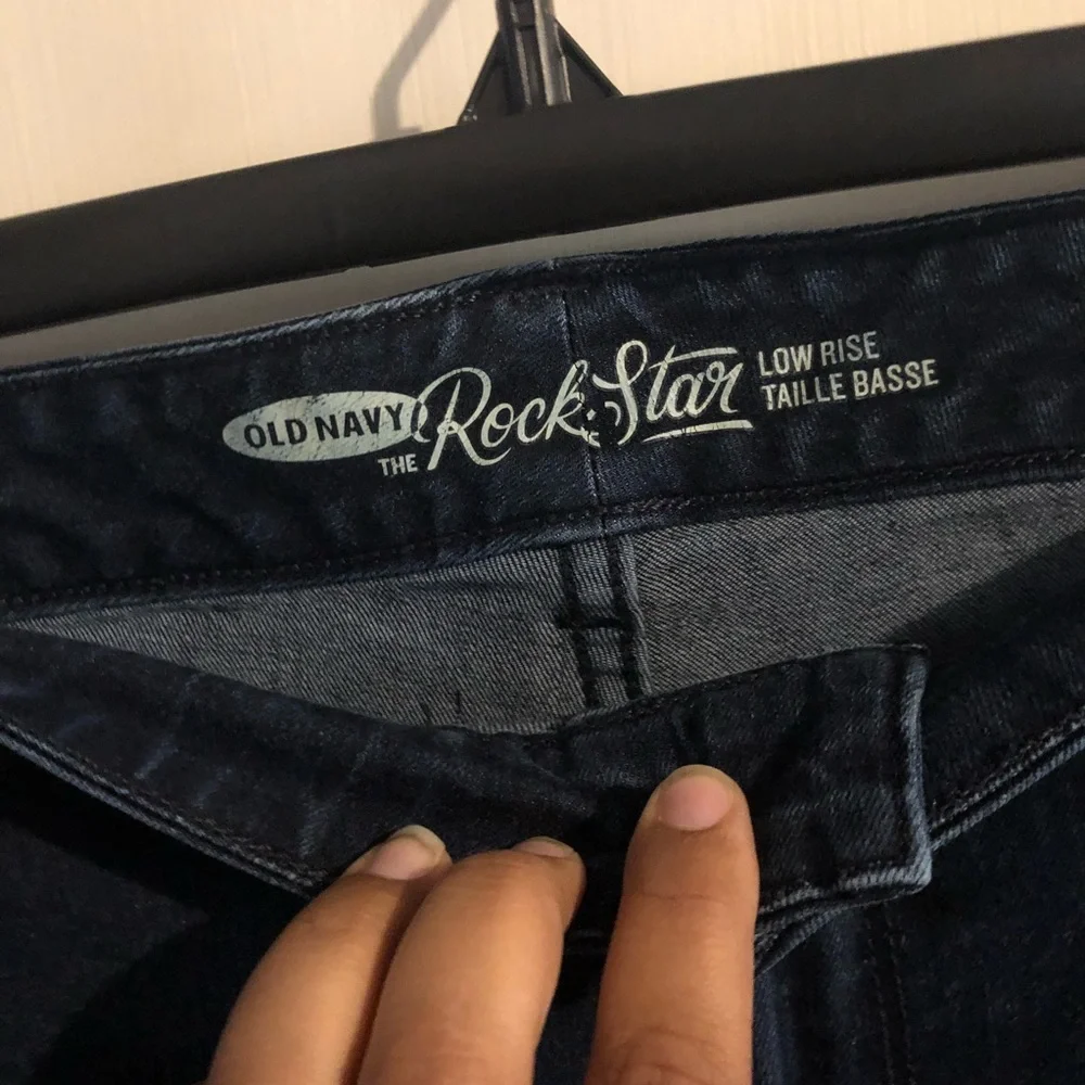OLD NAVY EUC Rockstar LOW RIZE Jeans Size 26 - Picture 2 of 4